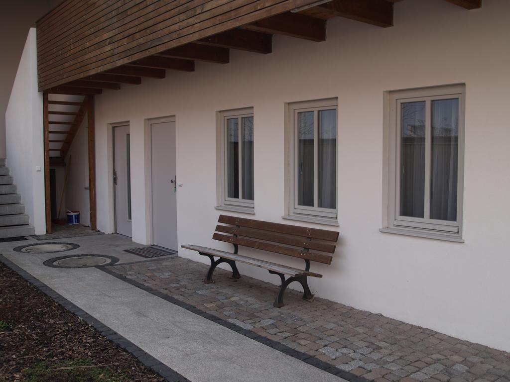Gaestehaus In Der Gotthardtstrasse Ерфурт Екстер'єр фото